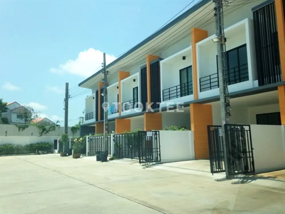 สุขสำราญคูล ประชาอุทิศ 90